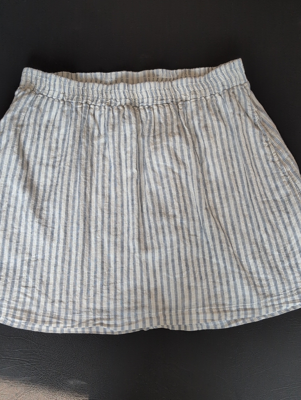 Lush - Linen White and Blue Vertical-Stripe A-Line Skirt With Pockets.
